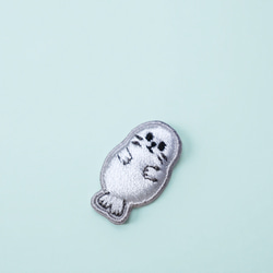 ぷっくりしてカワイイ！　アザラシ刺しゅう ワッペン（接着剤なし）8枚セット 2枚目の画像