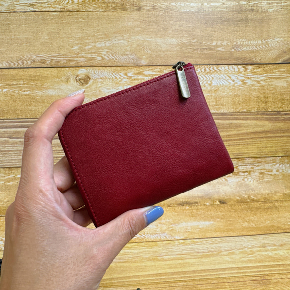 薄マチで使いやすい 本革 ハーフ財布 ヴィンテージ レッド 2枚目の画像