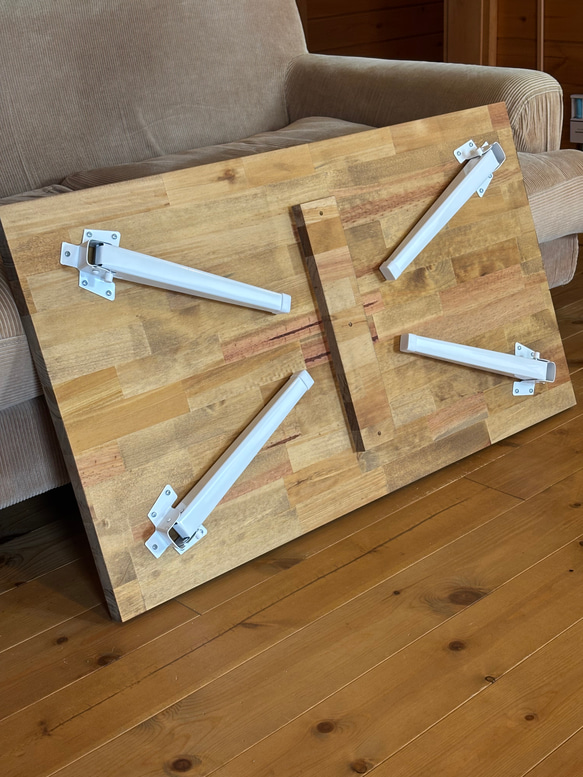 【1台限定特価/即日納品】パイン材　折りたたみテーブル　ホワイト脚　フォールディングテーブル 4枚目の画像