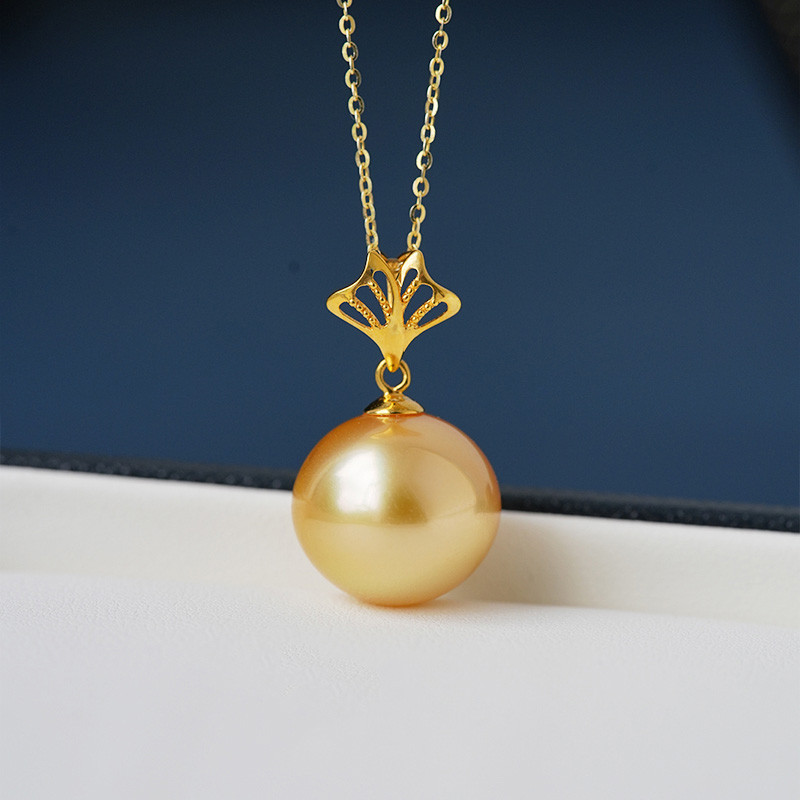 ルミナ 14-15mm 天然南洋ゴールドビーズペンダント 18Kゴールド イチョウの葉ネックレス 高輝度パール ファッショナブル