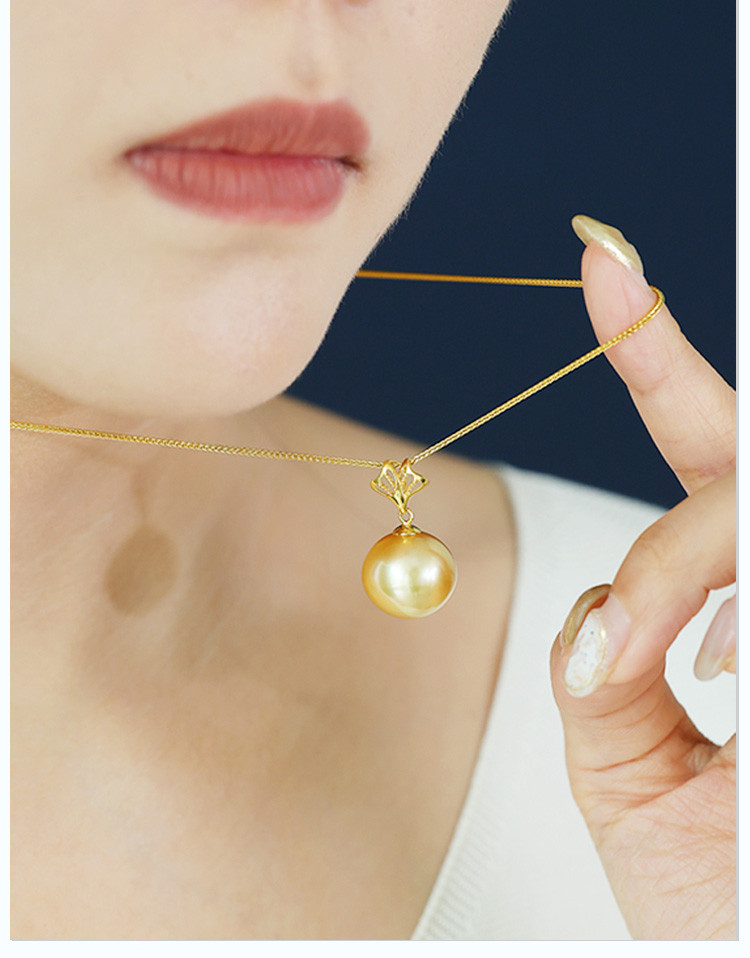 ルミナ 14-15mm 天然南洋ゴールドビーズペンダント 18Kゴールド イチョウの葉ネックレス 高輝度パール ファッショナブル