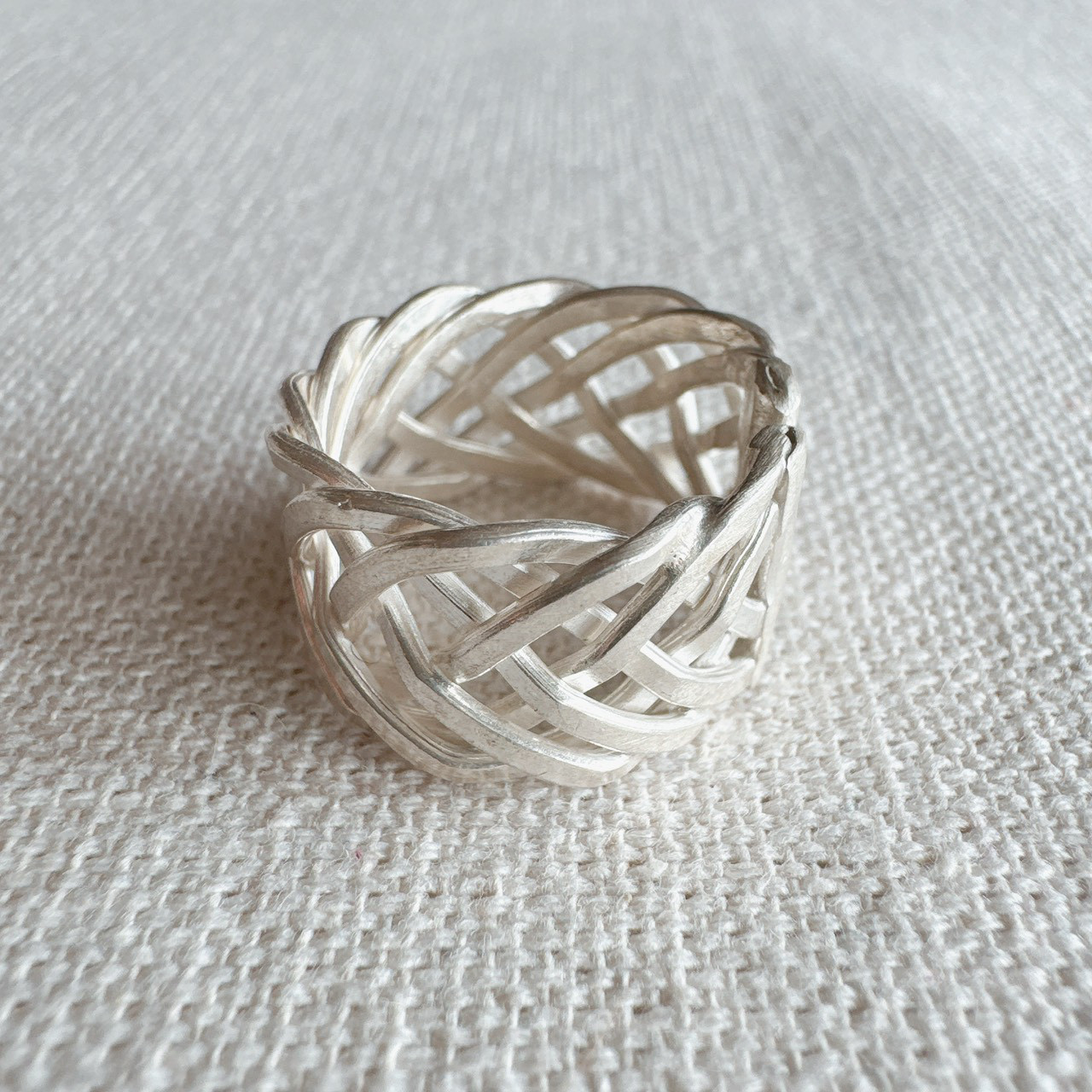 カレンシルバー