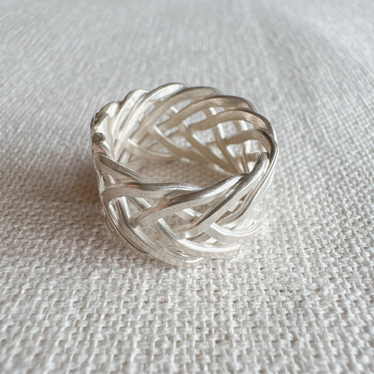 カレンシルバー