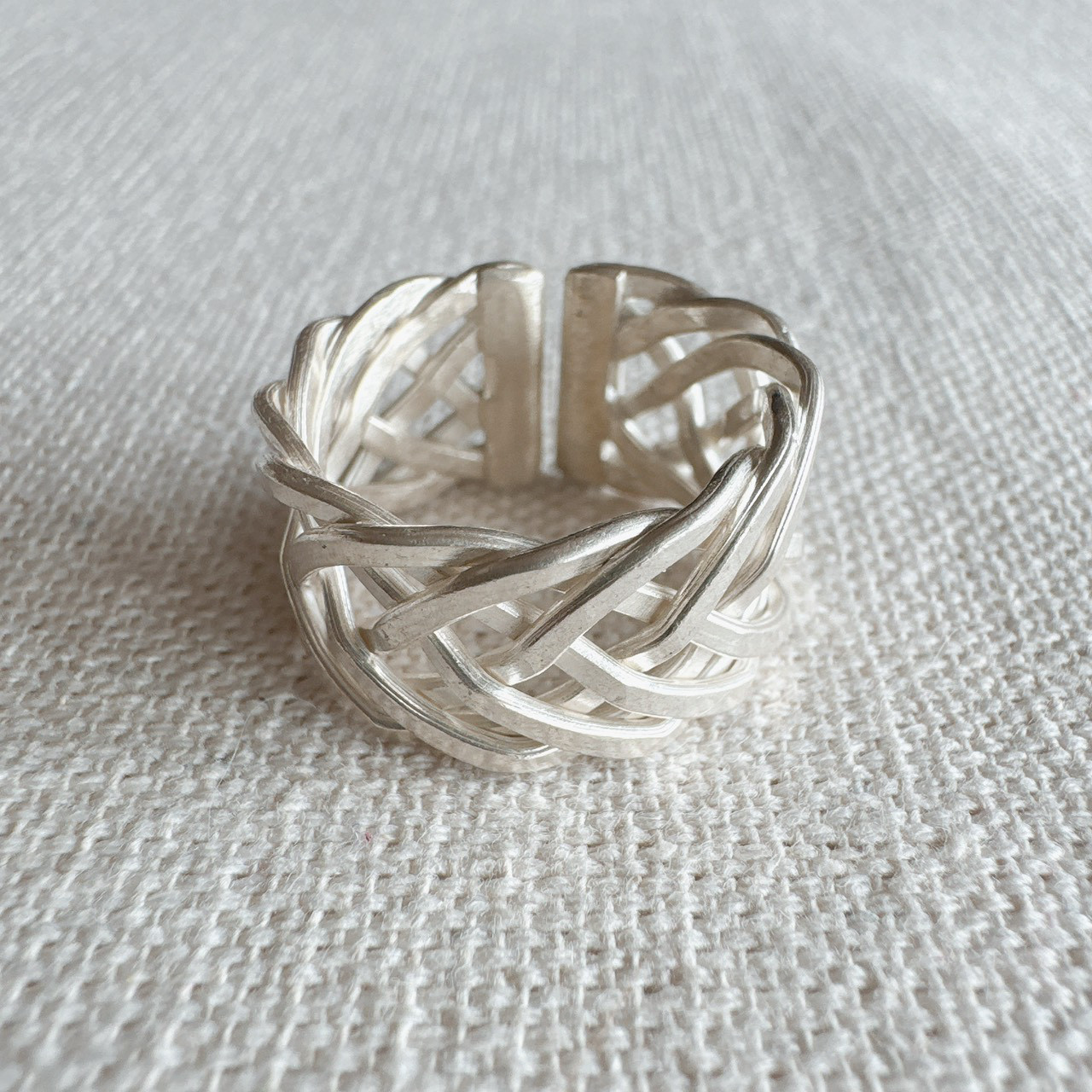 カレンシルバー