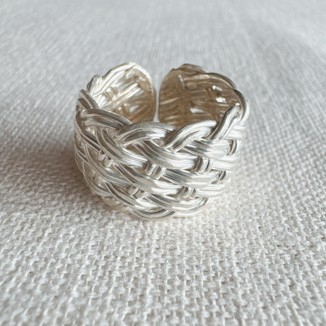 カレンシルバー