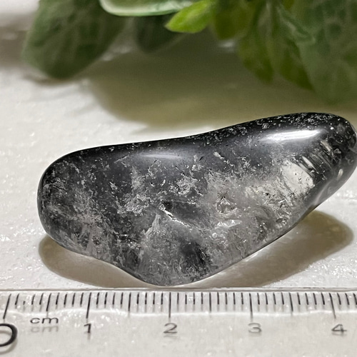 ガーデンクォーツ タンブル 苔入り水晶 クリスタル 原石 握り石 天然石