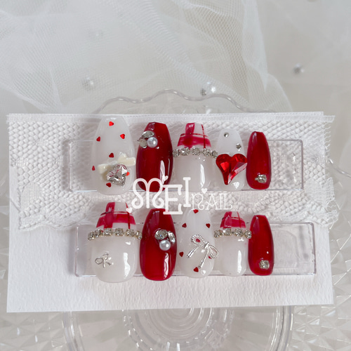 量産型ネイル 秋ネイル 赤 レッド チェック リボン 推しネイル