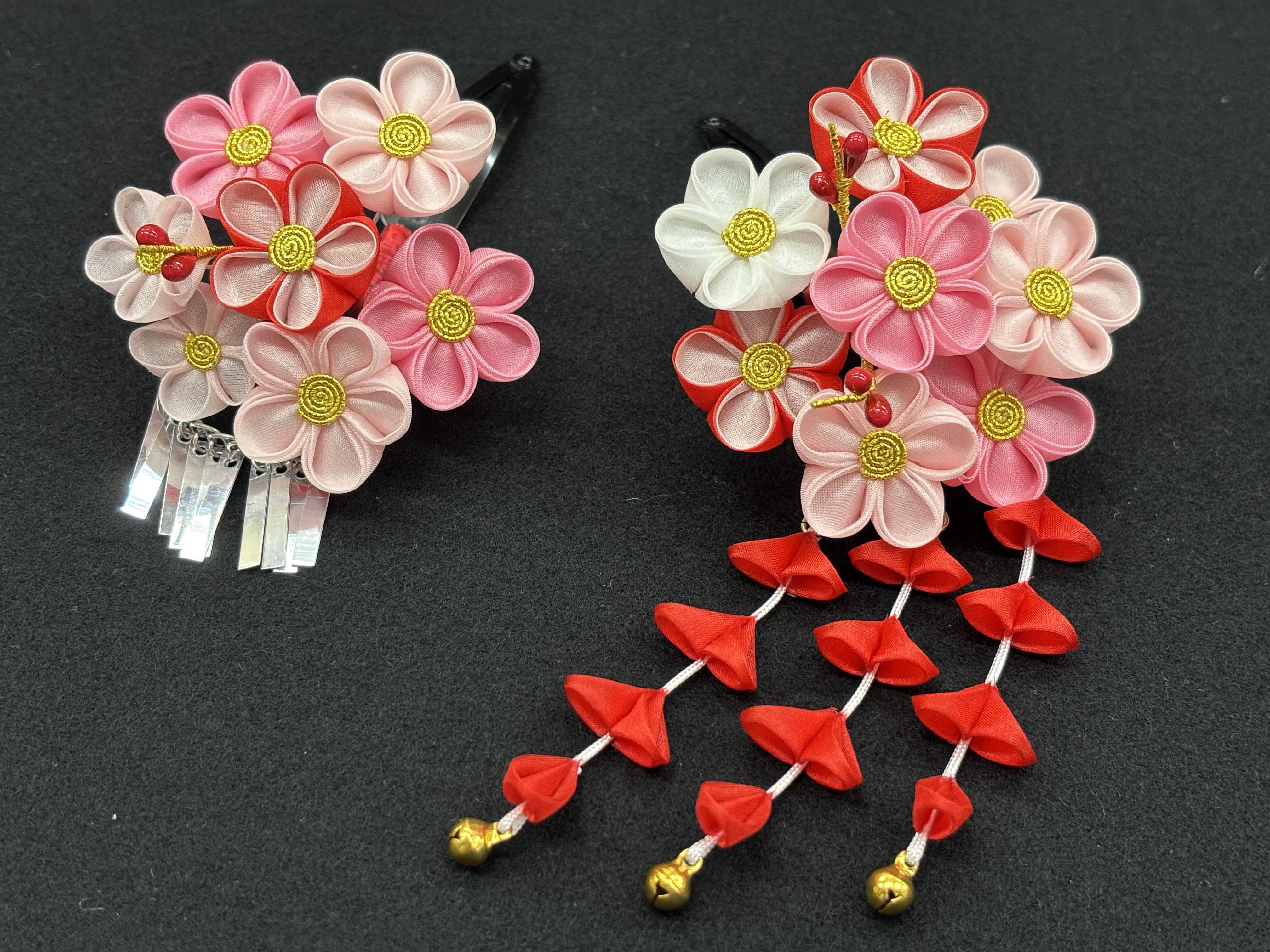 つまみ細工髪飾りパッチンピン《梅の花》　七五三　花かんざし　2点セット　赤・ピンク系　プレゼント