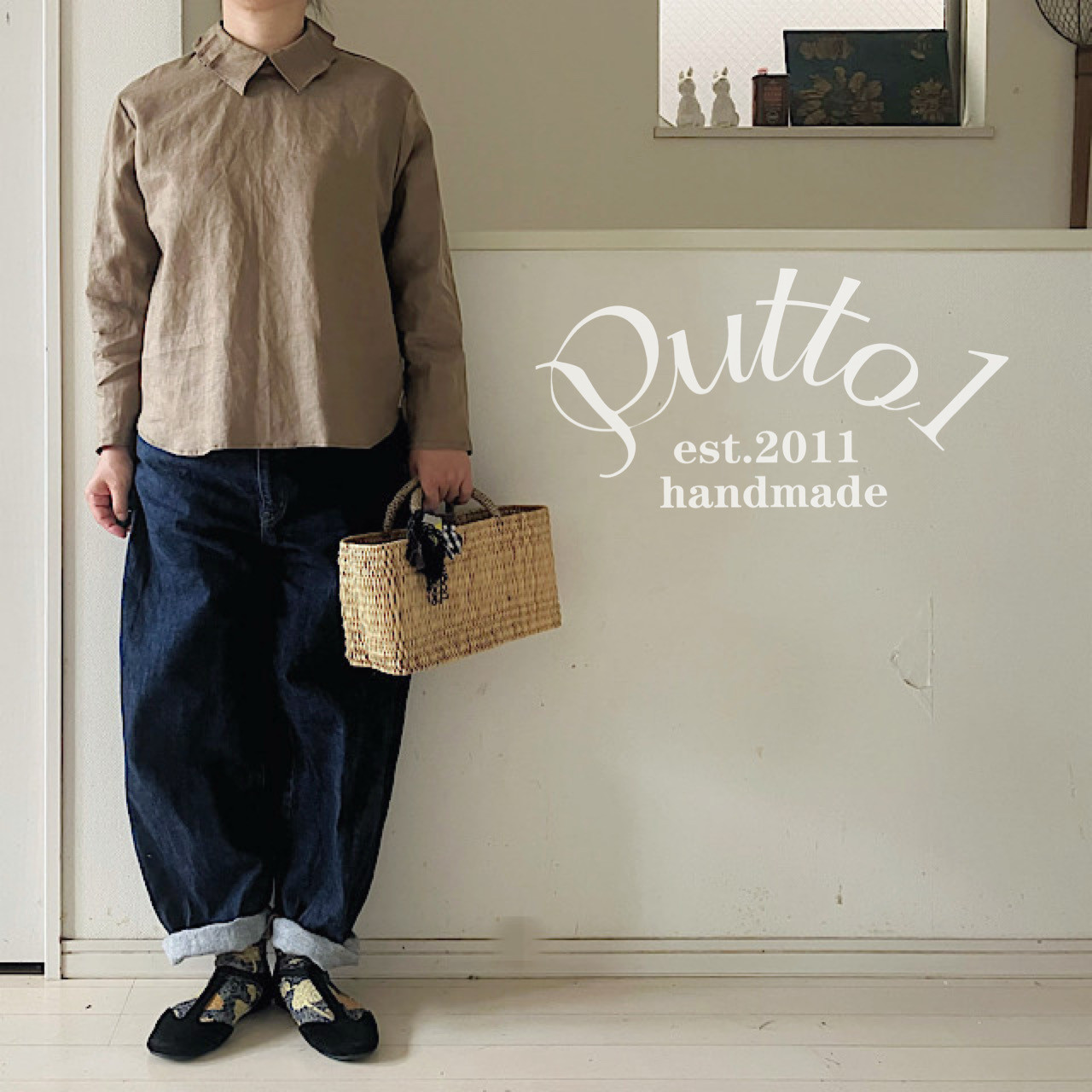 白は完売/選べる2色【受注生産】リネンタックカラーのプルオーバーブラウス・長袖