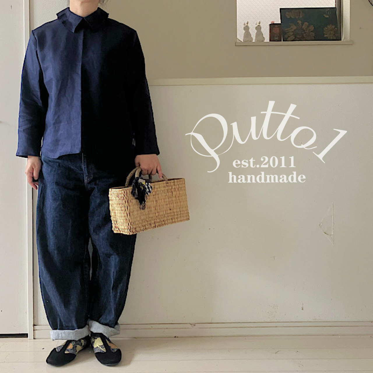 白は完売/選べる2色【受注生産】リネンタックカラーのプルオーバーブラウス・長袖