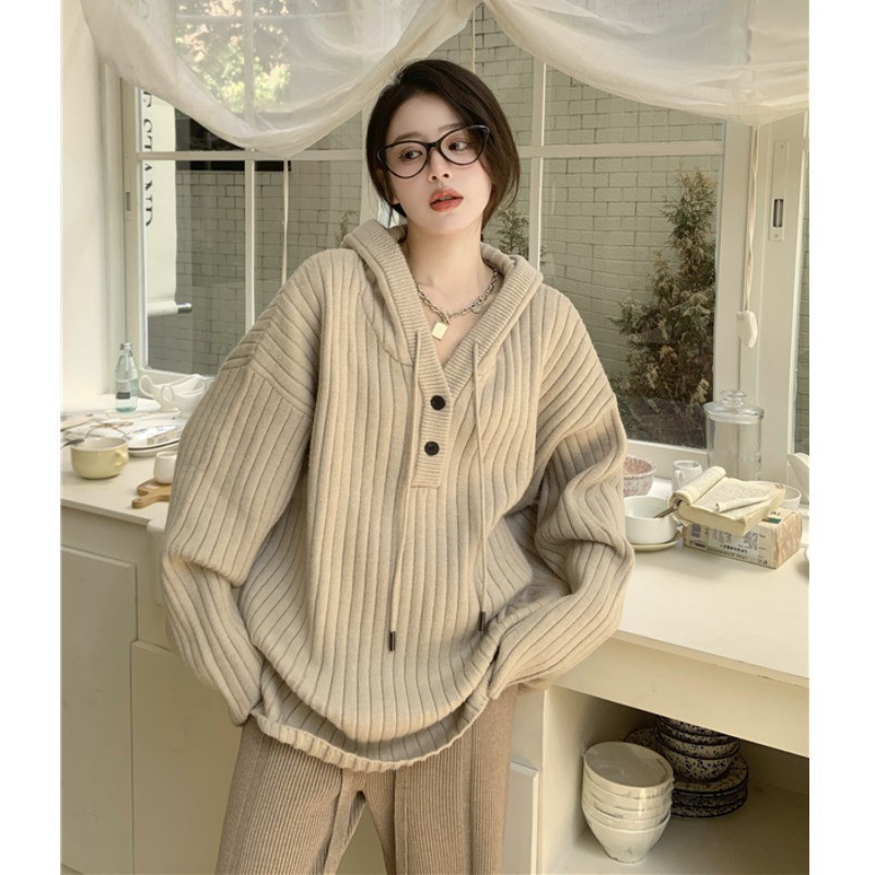 大きいヤードの韓国系の柔らかいもちもち怠惰なパーカーのセーターの女性の秋冬の新型の太ったmmのカジュアルな長袖のニットは