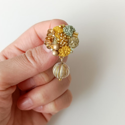 【木漏れ日】 刺繍耳飾り　秋に着けたいピアス・イヤリング 7枚目の画像