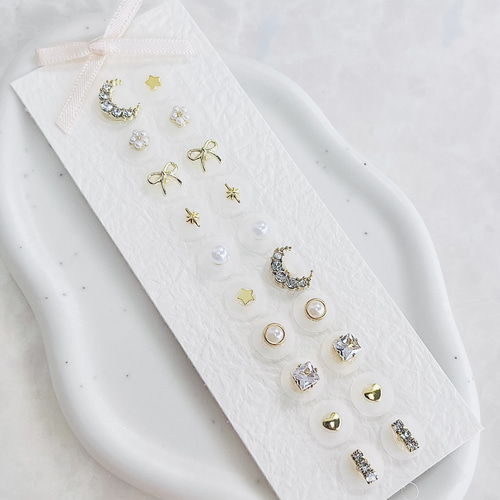 選べるお月さまパーツ♪ セミオーダー 耳つぼジュエリー 耳ツボ