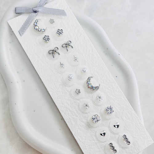 選べるお月さまパーツ♪ セミオーダー 耳つぼジュエリー 耳ツボ