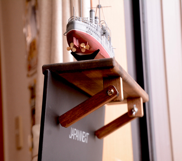 【モニターの上の台】エボニー　モニターやテレビの上をちょっとしたギャラリーに！ 5枚目の画像