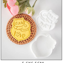 猫　ねこ　ｃａｔ　クッキー型　型抜き　輸入雑貨　ビスケット　かわいい　バ レンタイン　大き目　にゃんこ 5枚目の画像