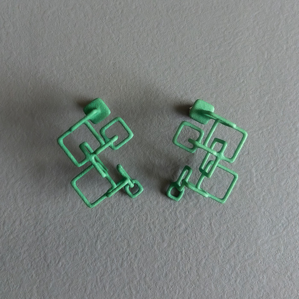 クアドラ　ピアス・イヤリング　緑 1枚目の画像