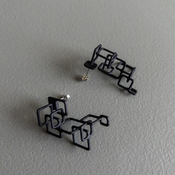 クアドラ　ピアス・イヤリング　黒 6枚目の画像