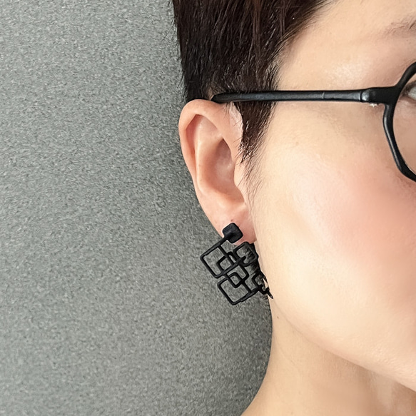 クアドラ　ピアス・イヤリング　黒 11枚目の画像