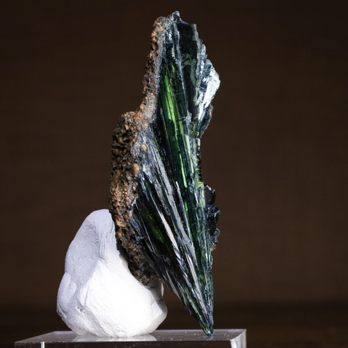 ☆地球科学的にも貴重鉱物☆彡 ダーククリアーな美しい色味の輝き☆彡