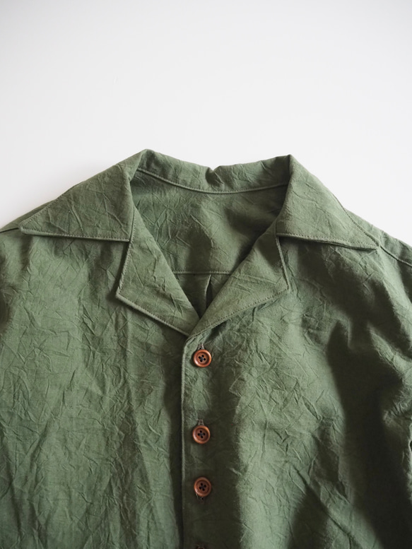 【サイズ100】深緑のシャツ 4枚目の画像