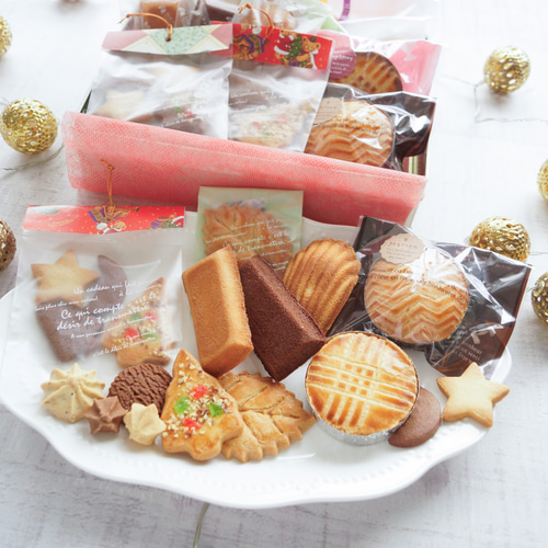 飾って食べれるオーナメントクッキー入り『お菓子ギフト缶』クリスマス