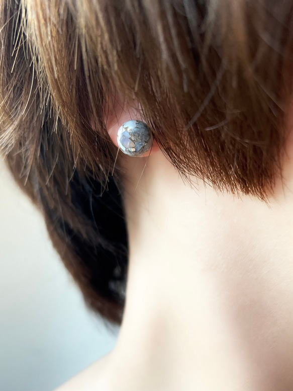 【控えめな華やかさ】数量限定　Soléa（ソレア）｜天然石2wayピアス　カルセドニー×コッパーオパール　秋ピアス 3枚目の画像