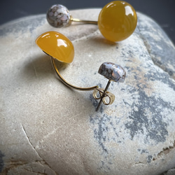 【控えめな華やかさ】数量限定　Soléa（ソレア）｜天然石2wayピアス　カルセドニー×コッパーオパール　秋ピアス 5枚目の画像