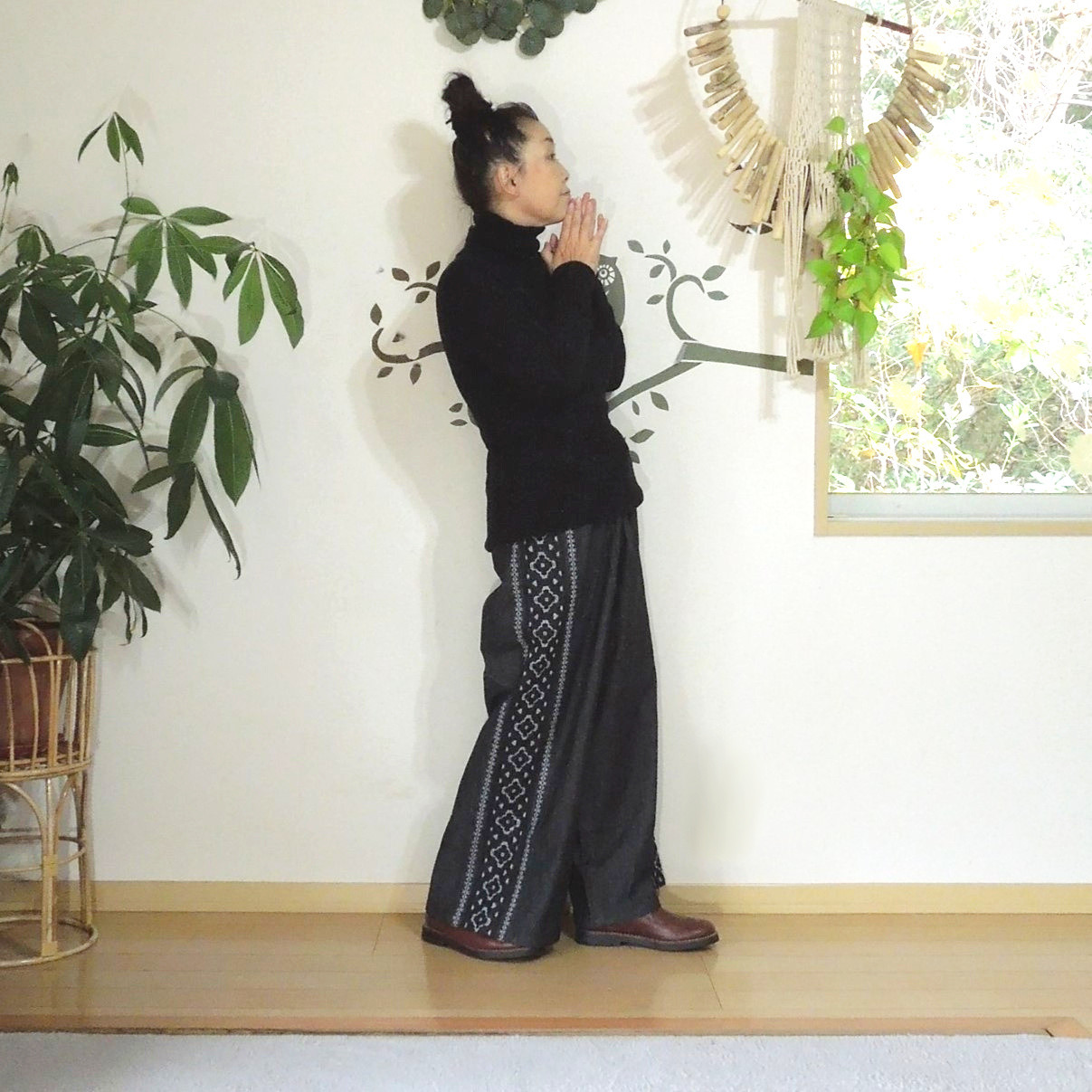 デニムエンブ サイドラインパンツ●2色