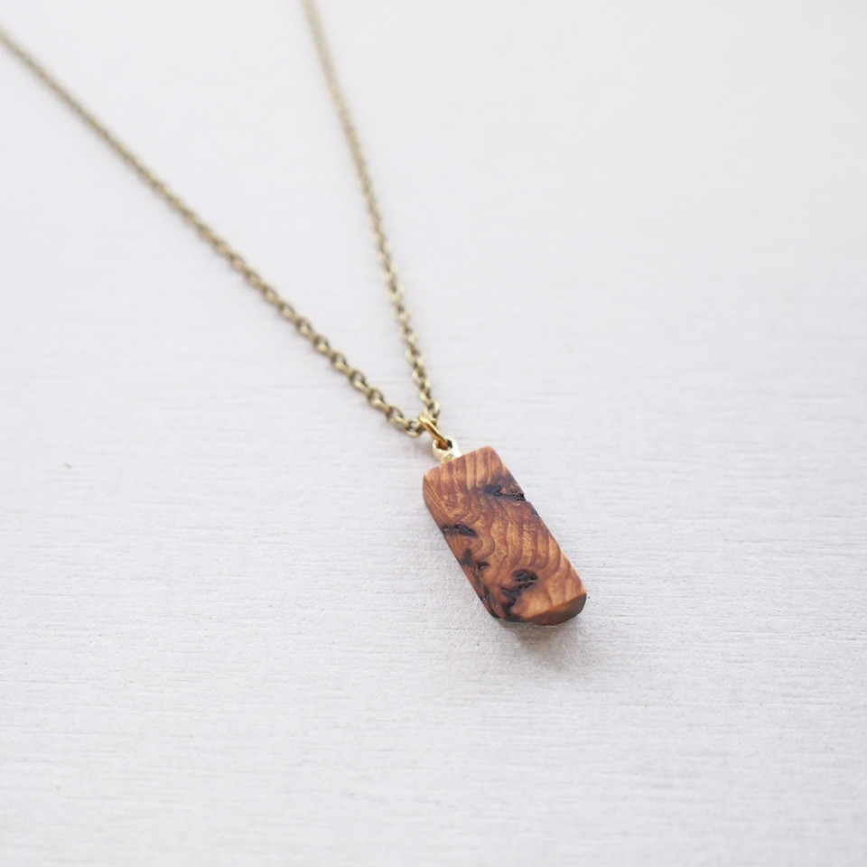 【S】YAKU-SUGI BRASS NECKLACE ● 屋久杉/真鍮/刻印