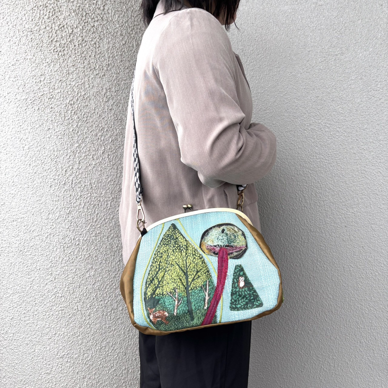 マチありがま口バッグ(森と山ときのこ)