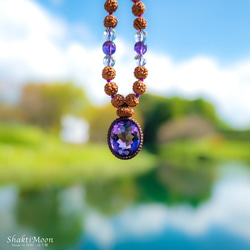 レア・希少！4WAY プレミアムカットアメジストと10面ルドラクシャのお守りルドラクシャハーフマーラーネックレス45 2枚目の画像