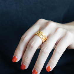 移う紅葉の透かしオープンリング ゴールド《送料無料》もみじ 秋 5枚目の画像