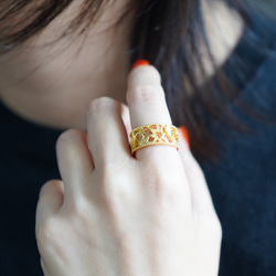 移う紅葉の透かしオープンリング ゴールド《送料無料》もみじ 秋 3枚目の画像