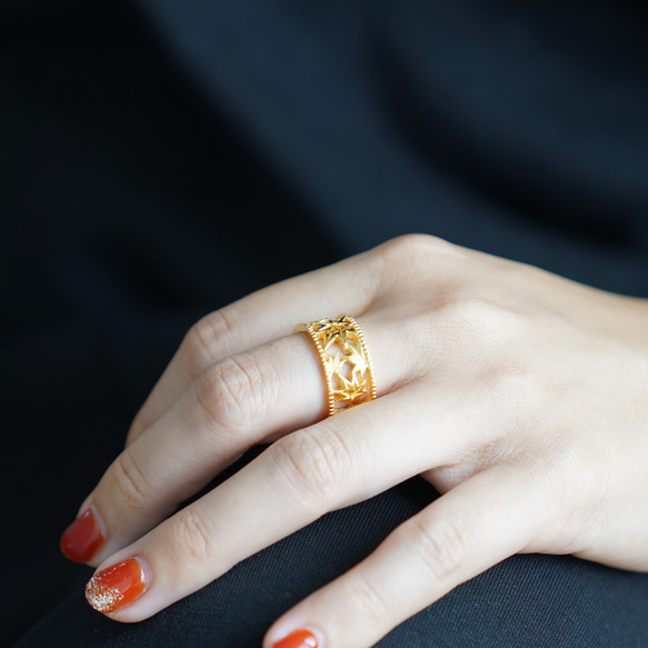 移う紅葉の透かしオープンリング ゴールド《送料無料》もみじ 秋 2枚目の画像