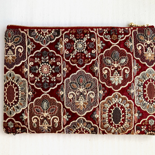 インド刺繍生地のフラットポーチ(20センチ) ダークレッド ポーチ North