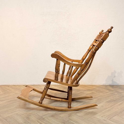 ゆったり座れる アンティーク調 ロッキングチェア 高級 マホガニー総