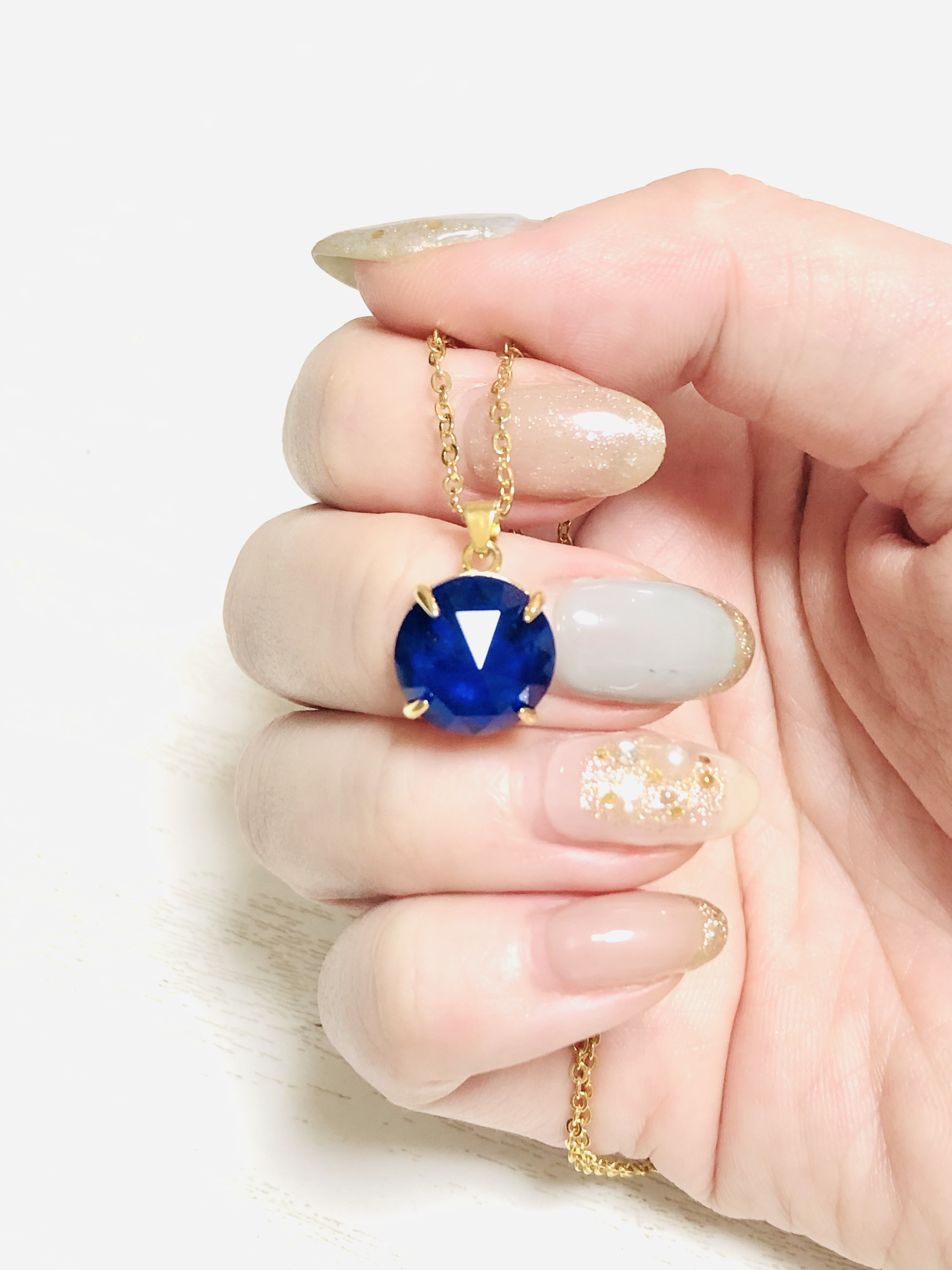 幸運をもたらす聖なる石✴︎ラピスラズリのラウンドネックレス