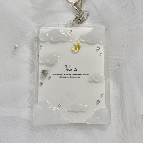 トレカケース トレカキーホルダー ハンドメイド レジン 月 雲 デコ