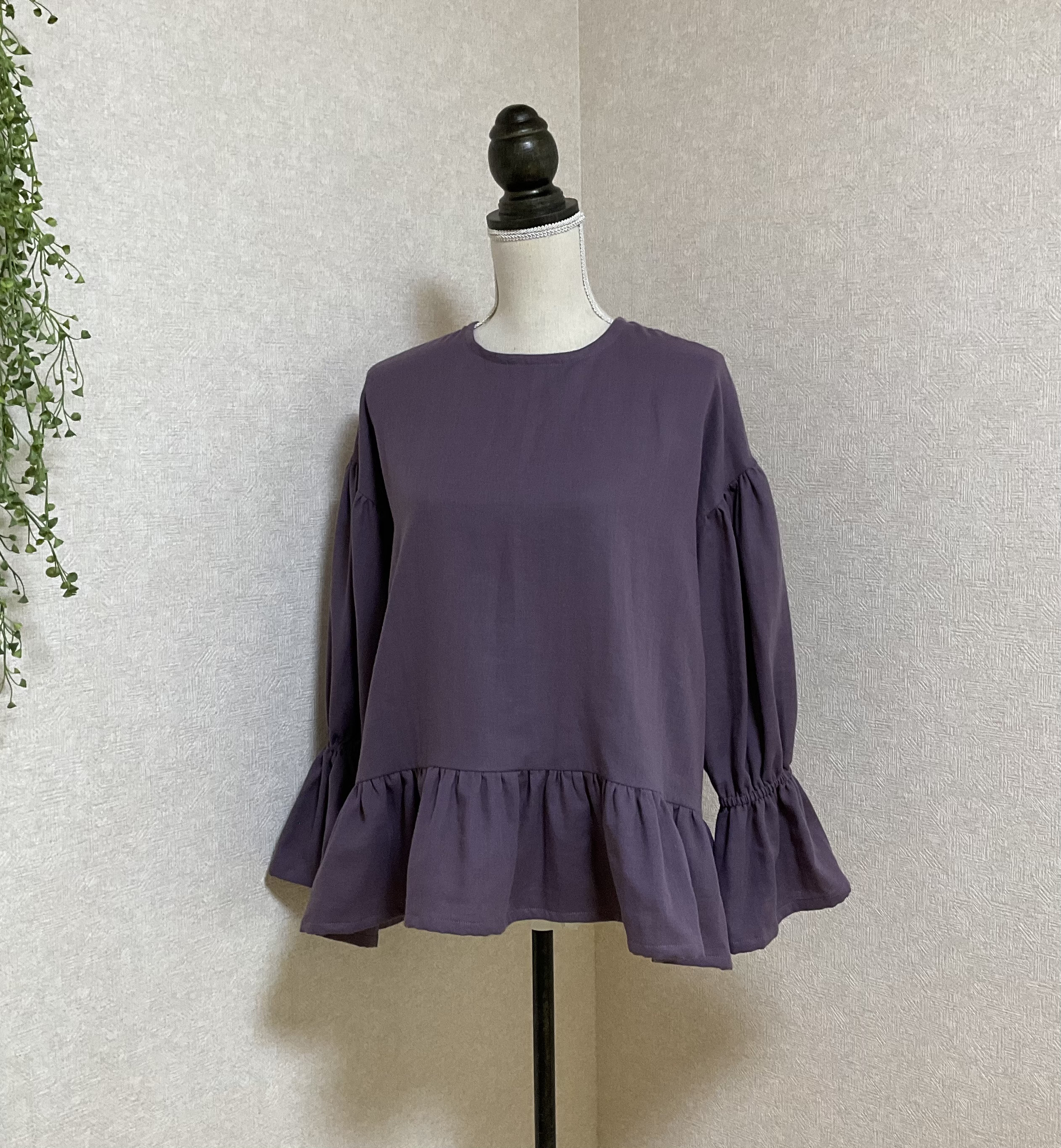 キャンディスリーブのふんわりフリルブラウス　コットンWガーゼ　グレイッシュパープル