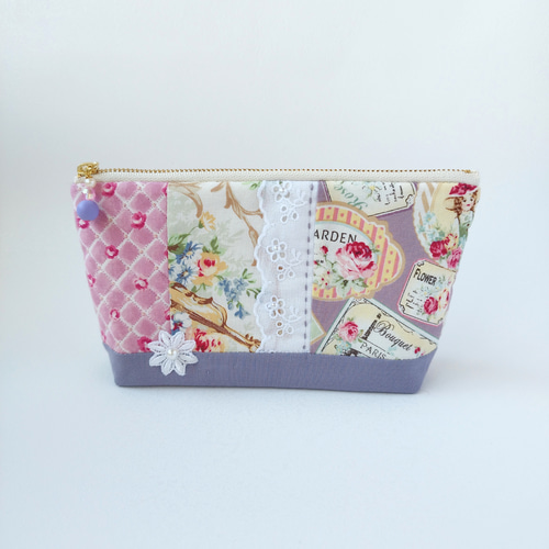 ○パッチワーク おしゃれな英字＊バラ ピンクと紫のポーチ○ ポーチ こ