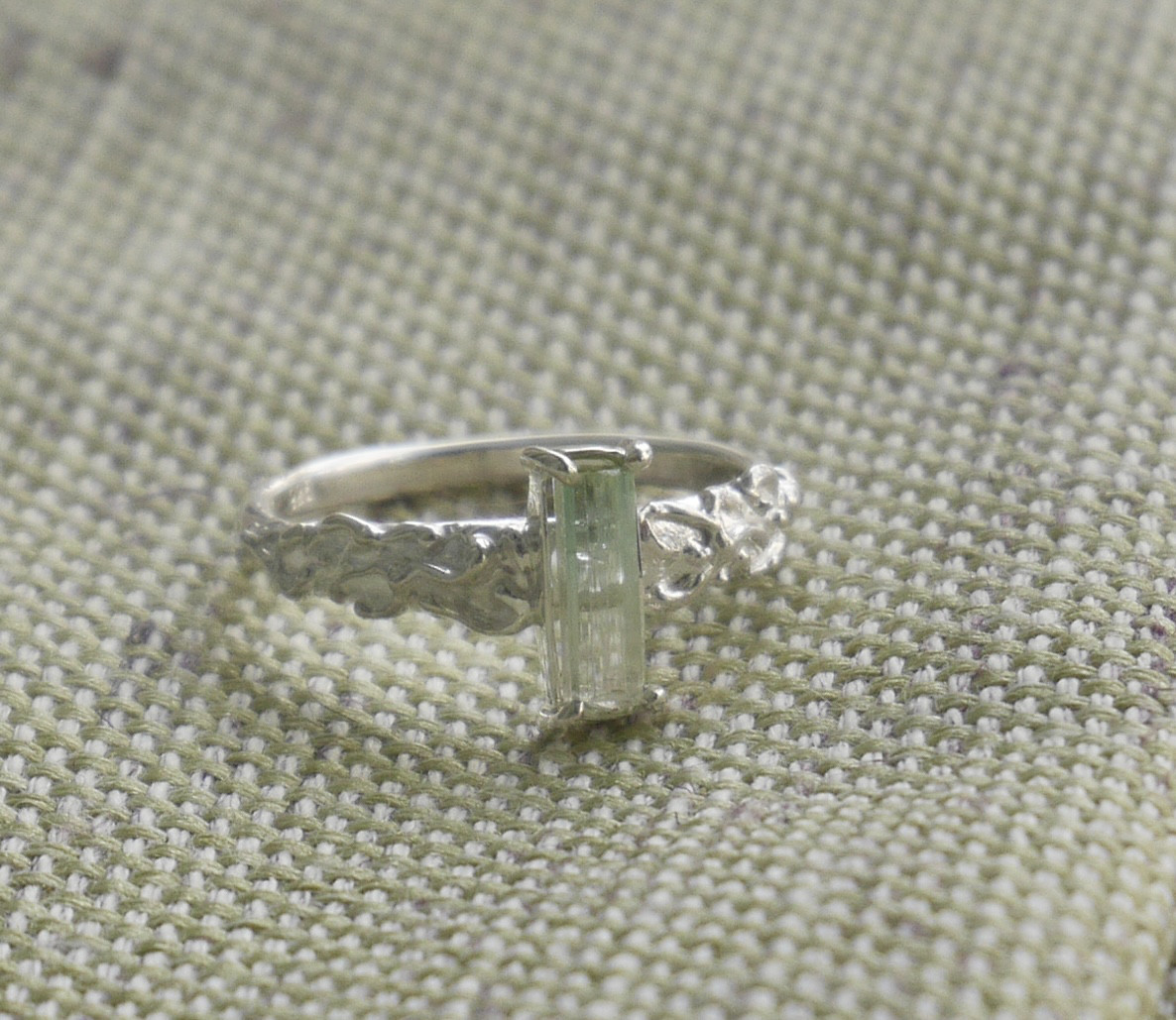 〈水精〉〜バイカラートルマリン原石リング〜