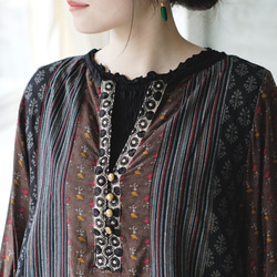 ミステリアスに煌めく♪オリエンタルパッチワークブラウス（25w-07）ブラウン 12枚目の画像