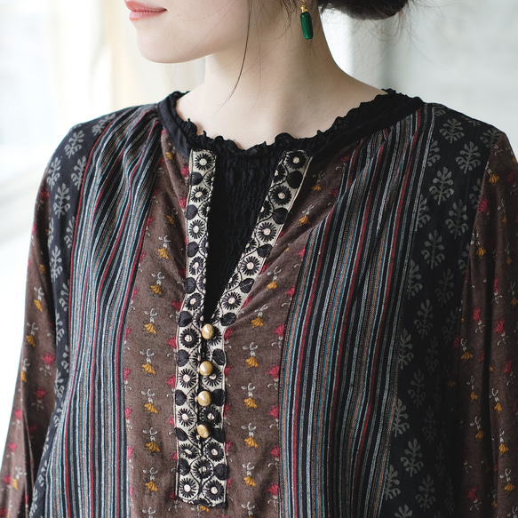 ミステリアスに煌めく♪オリエンタルパッチワークブラウス（25w-07）ブラウン 12枚目の画像