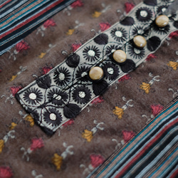 ミステリアスに煌めく♪オリエンタルパッチワークブラウス（25w-07）ブラウン 16枚目の画像