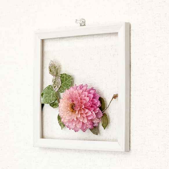 ダリアのフラワーパネル｜レジン×ドライフラワー｜特別な日に送りたい高級感あふれるフラワーパネル｜結婚・新築・記念日ギフト 6枚目の画像