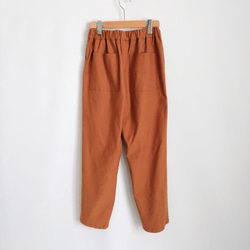 再販！× 8  新！コットンキュプラのなんでもないパンツ  ストレッチツイル  ダークオレンジ 11枚目の画像