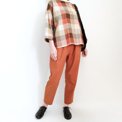 再販！× 8  新！コットンキュプラのなんでもないパンツ  ストレッチツイル  ダークオレンジ 3枚目の画像