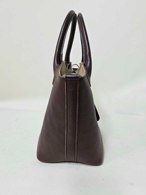 新作日本製　持ち手を丸くし上品にまた可愛く　お出かけに最適なサイズ感の本革 トートバッグ Marle=マール 17枚目の画像