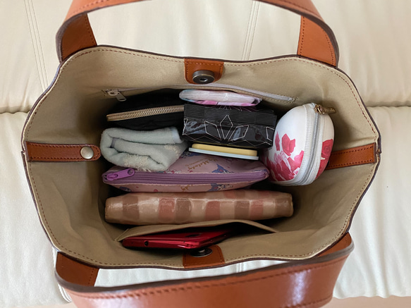 新作日本製　持ち手を丸くし上品にまた可愛く　お出かけに最適なサイズ感の本革 トートバッグ Marle=マール 20枚目の画像